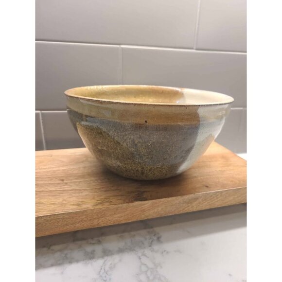 Pottery bowl with beautiful color and glaze - Picture 1 of 9